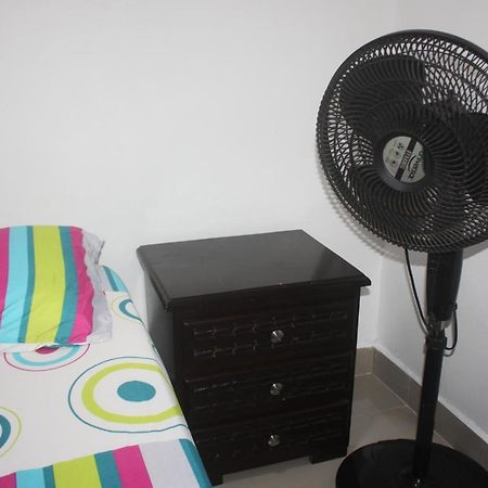 Apartamentos Excelente Ubicacion Медельїн Екстер'єр фото