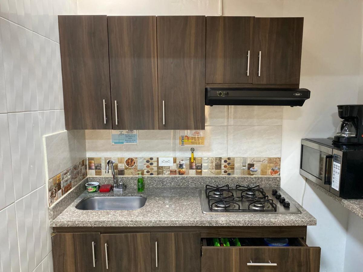 Apartamentos Excelente Ubicacion Медельїн Екстер'єр фото