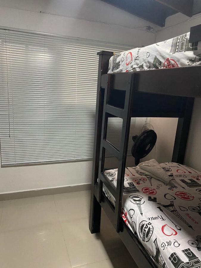 Apartamentos Excelente Ubicacion Медельїн Екстер'єр фото