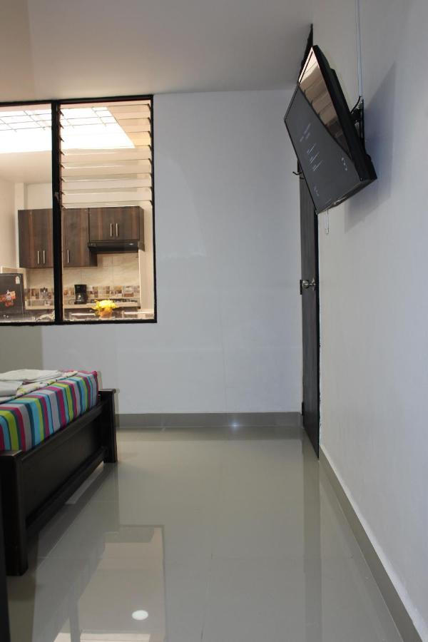 Apartamentos Excelente Ubicacion Медельїн Екстер'єр фото