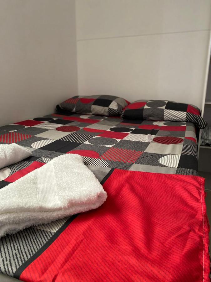 Apartamentos Excelente Ubicacion Медельїн Екстер'єр фото