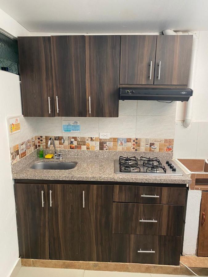 Apartamentos Excelente Ubicacion Медельїн Екстер'єр фото