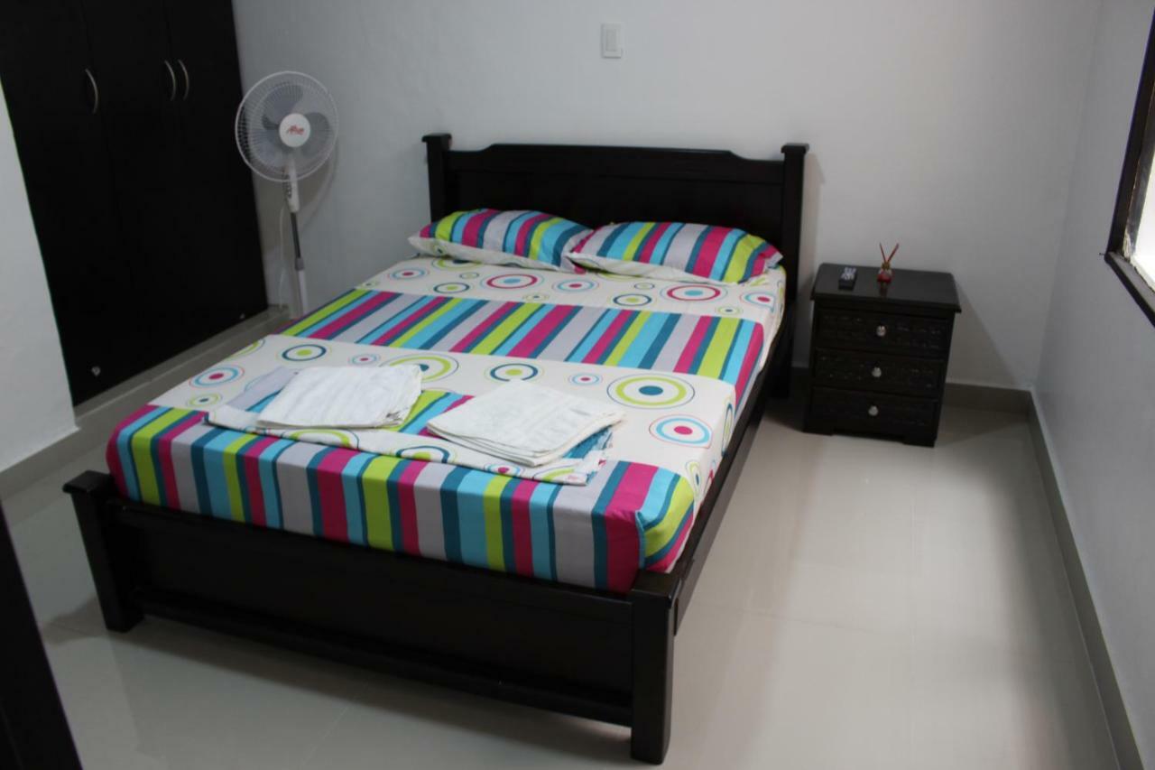 Apartamentos Excelente Ubicacion Медельїн Екстер'єр фото