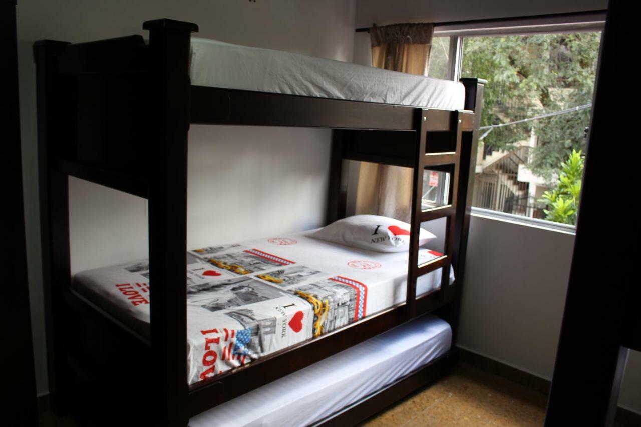 Apartamentos Excelente Ubicacion Медельїн Екстер'єр фото